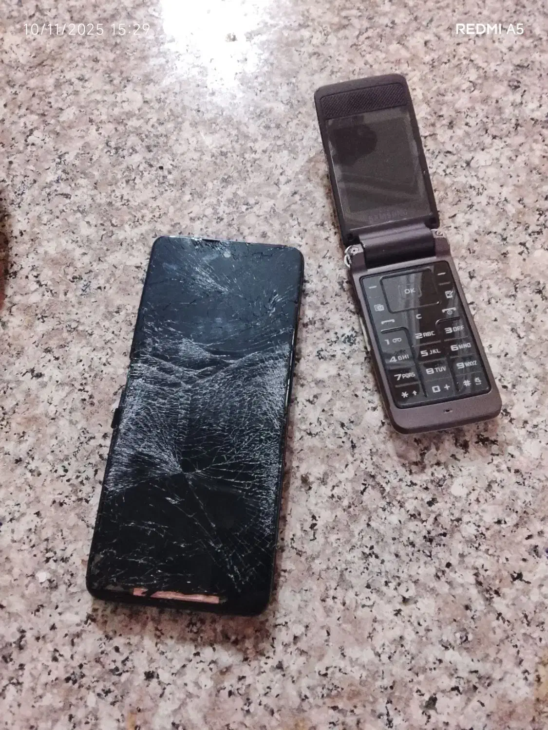 گوشی موتورولا شکسته و سامسونگ تعمیری|موبایل|یزد, |دیوار