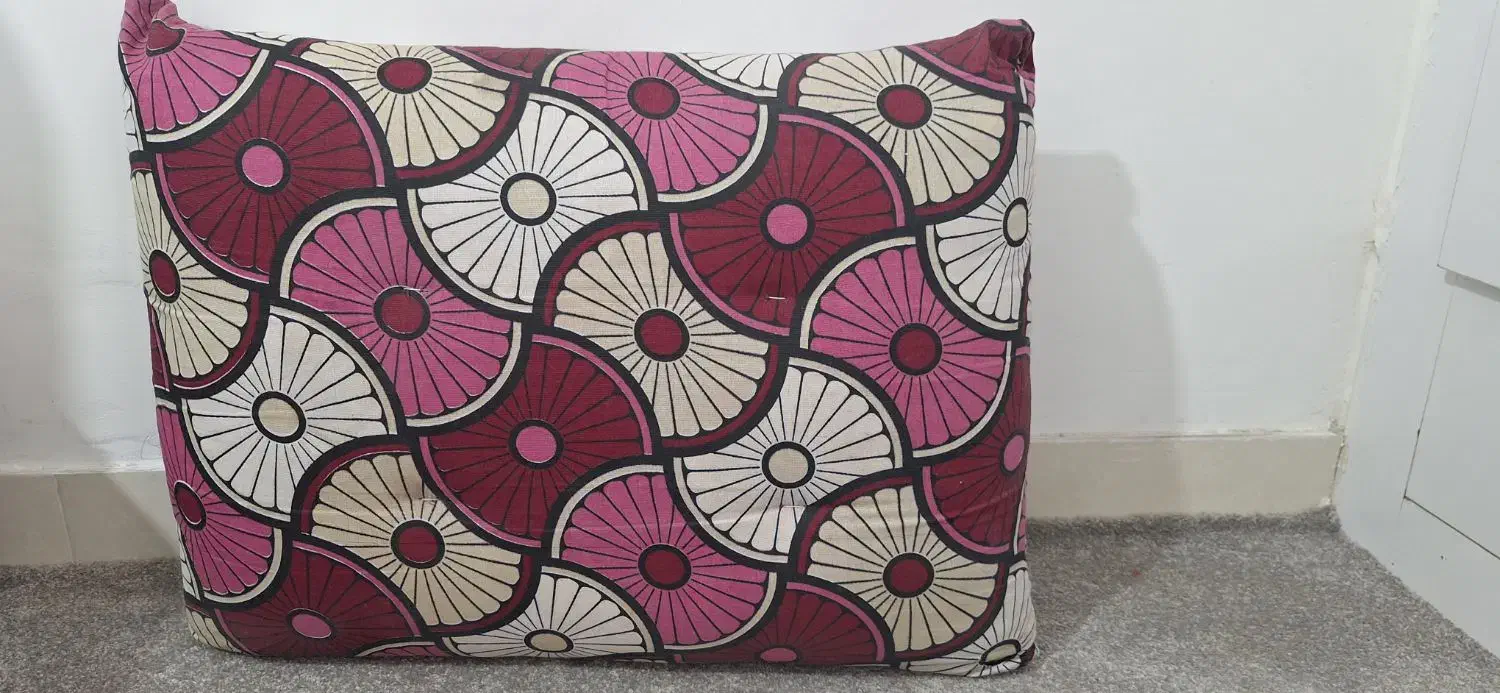 پشتی|پشتی|بندرعباس, |دیوار