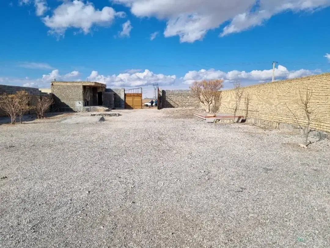 زمین کارگاهی ۲۵۰۰ مترشاهینشهر روبروی فاز ۵ گلدیس|اجارهٔ دفتر صنعتی، کشاورزی، تجاری|شاهینشهر, برخوار غرب|دیوار