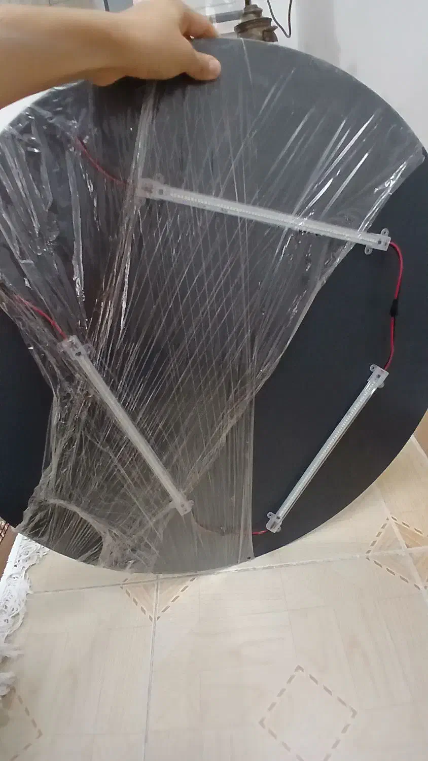 ایینه ال ای دی|آینه|اسفراین, |دیوار