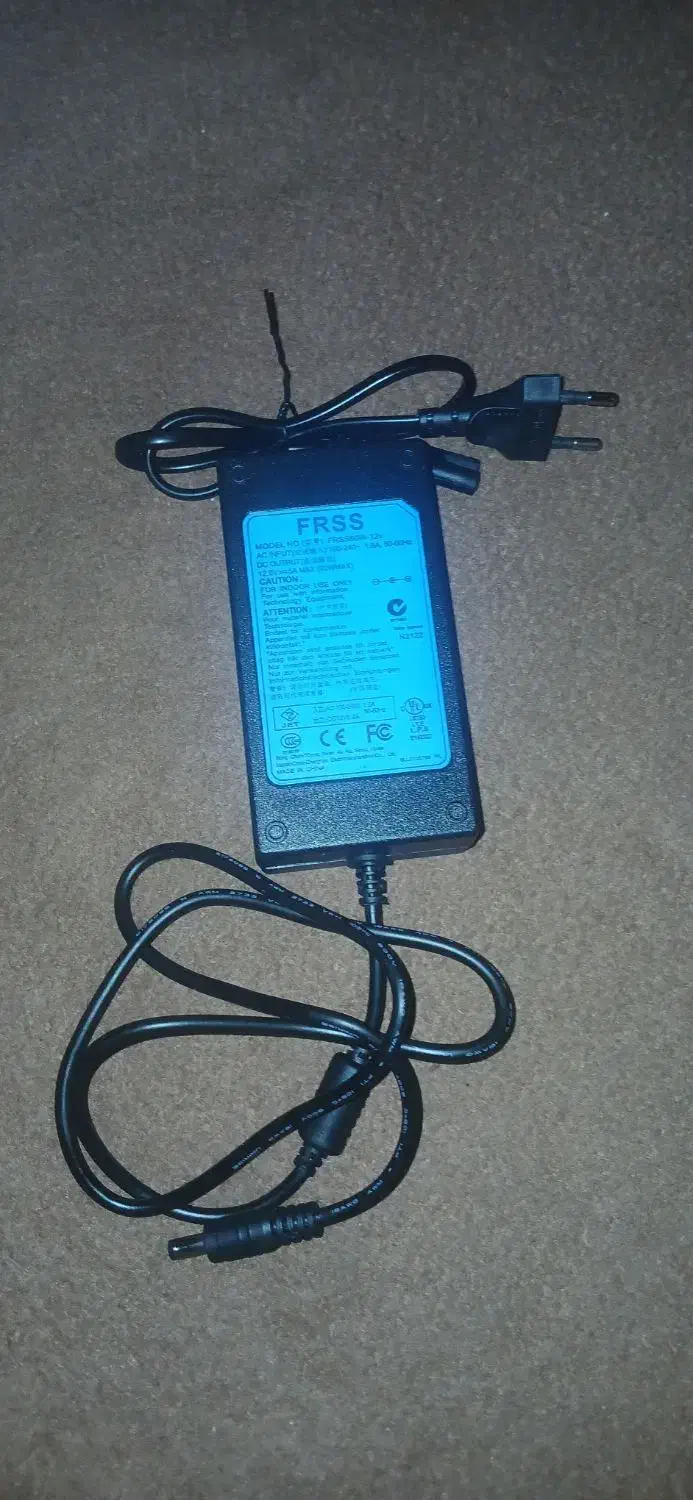 آداپتور ۱۲ولت ۵آمپر|قطعات و لوازم جانبی رایانه|بهارستان, |دیوار