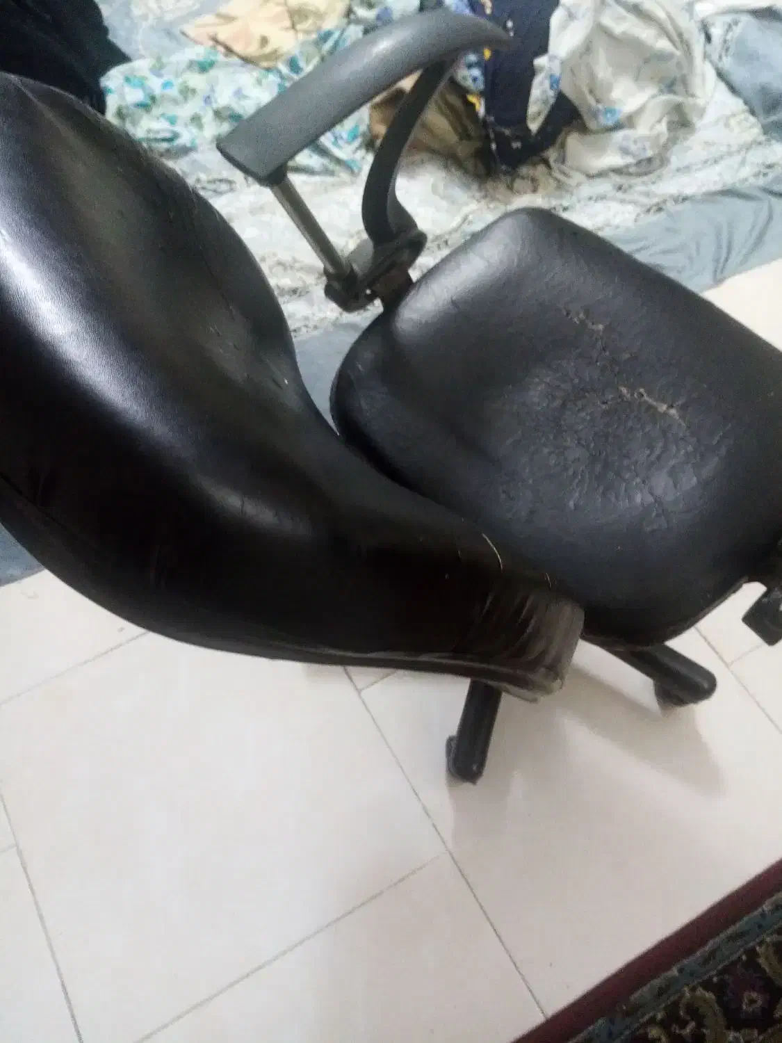 صندلی چرخدار رایانه|صندلی و نیمکت|رشت, استقامت ۱|دیوار