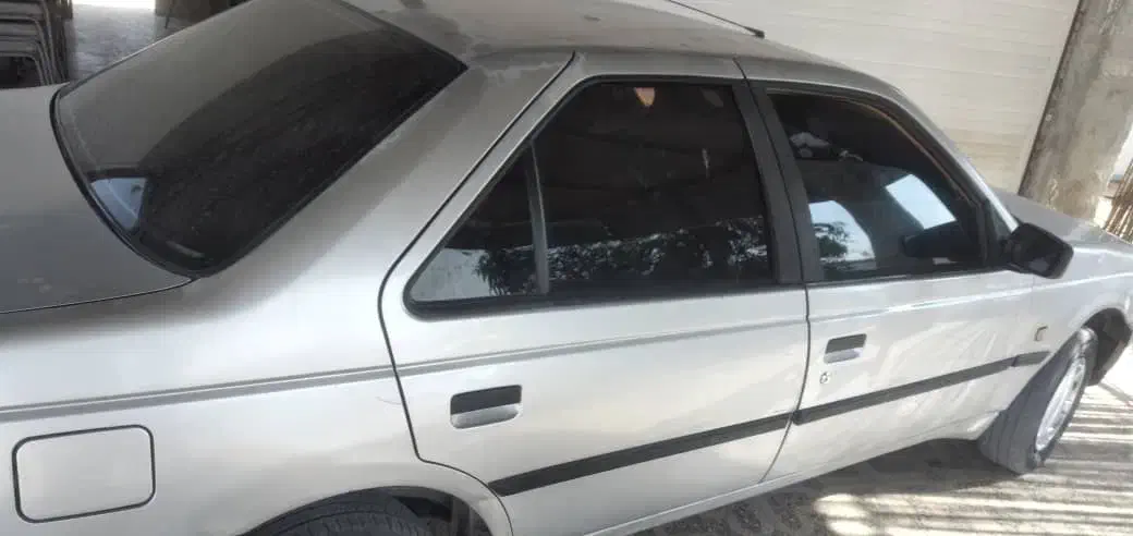 پژو ۴۰۵ نقره ای|خودرو سواری و وانت|زرین دشت (فارس), |دیوار