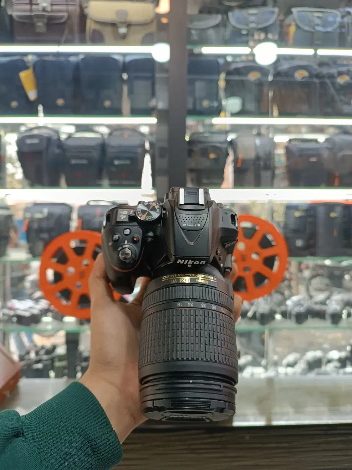 مشابه نو Nikon 5300 +18-140|دوربین عکاسی و فیلم‌برداری|تهران, پامنار|دیوار