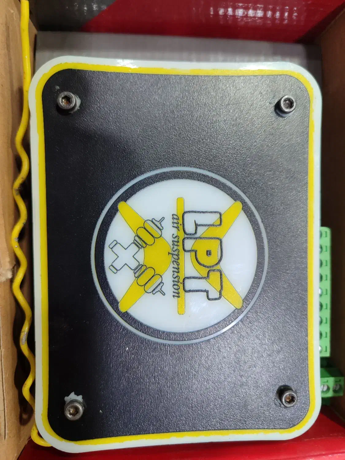 مقداری لوازم ماشین باربند میل بلند کیت پنوماتیک|قطعات یدکی و لوازم جانبی|همدان, |دیوار