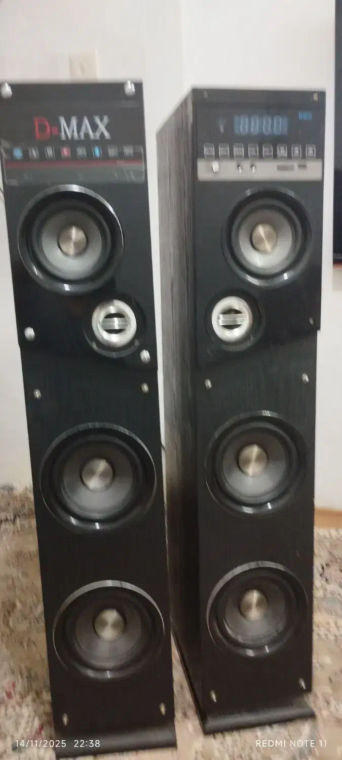 اسبیکر نیاز به تعمیر دی ماکس|سیستم صوتی خانگی|بروجرد, |دیوار