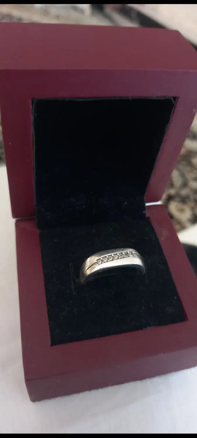 حلقه ایتالیایی نقره|جواهرات|مشهد, باغ فراگرد|دیوار