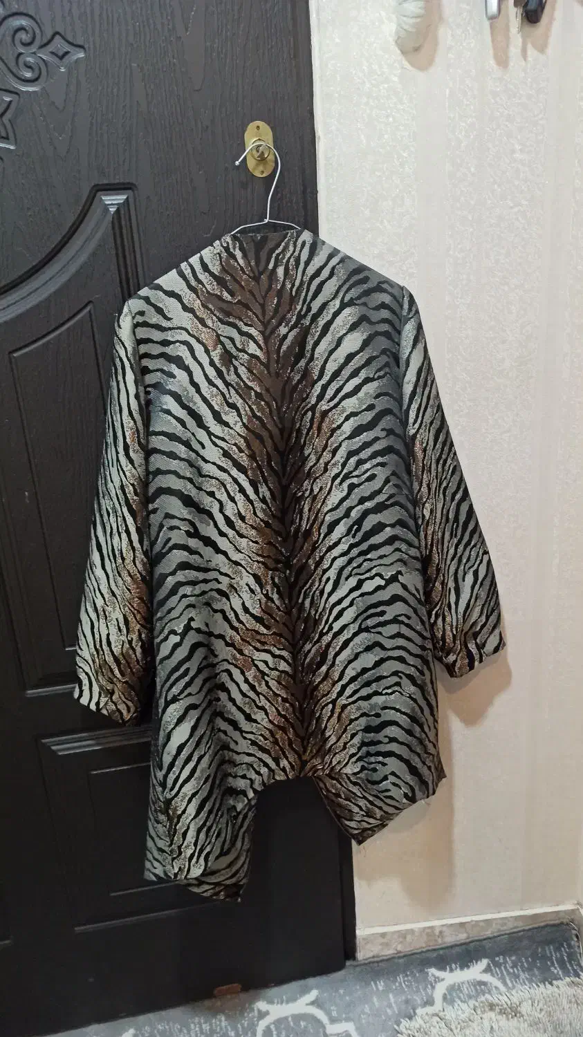 مانتوژاکارد|لباس|تهران, خزانه|دیوار