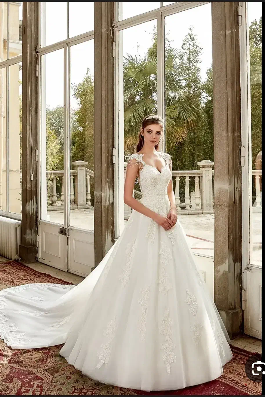 دوخت لباس|لباس|قوچان, |دیوار