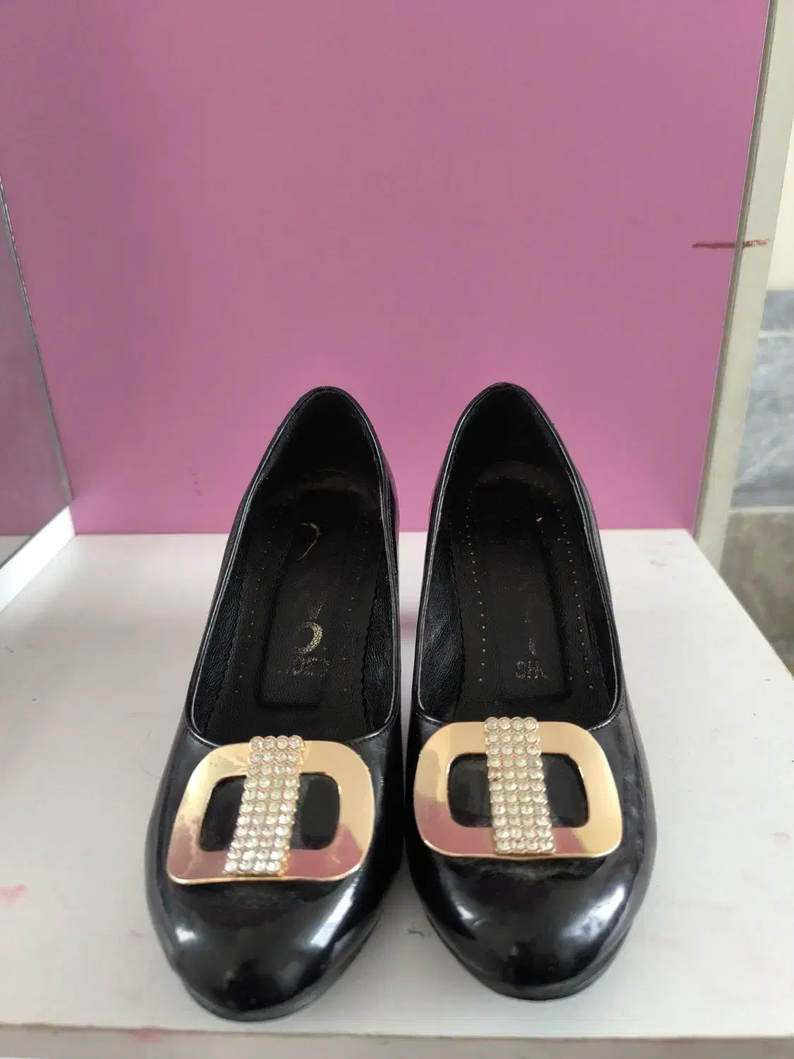 کیف و کفش ورنی|کیف، کفش، کمربند|نجفآباد, منتظری جنوبی|دیوار