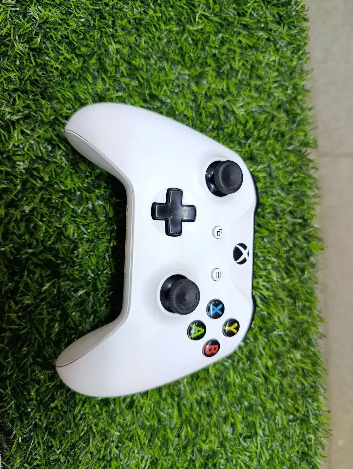 Xbox one s در حد نو|کنسول، بازی ویدئویی و آنلاین|تهران, لاله زار|دیوار