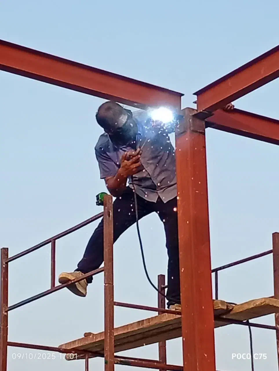 جوشکاری سیار مهدی|خدمات پیشه و مهارت|بندر انزلی, زنبق|دیوار