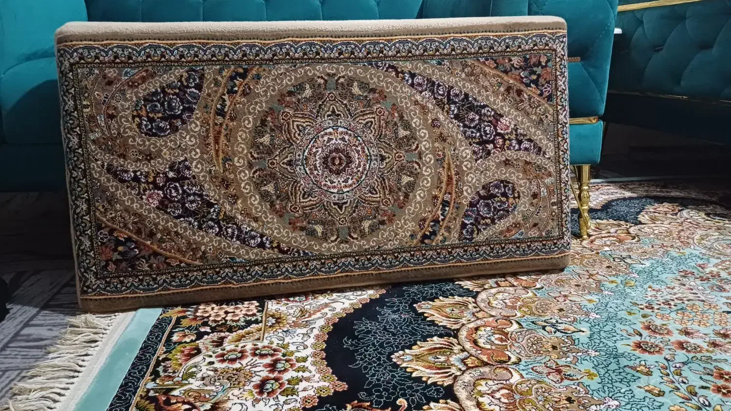 پشتی در حد|پشتی|قم, سید معصوم|دیوار