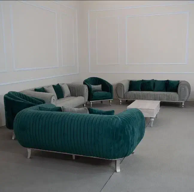 ۴۴۶کیفت مهرگان۶ همرراه ارزانی۴۴ حراج بزرگ کبیر ۴۴۶|مبلمان خانگی و میز عسلی|صدرا-فارس, فاز ۱|دیوار