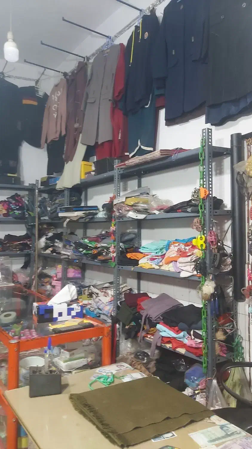 فروش اجناس مغازه لباس فروشی|کفش و لباس بچه|کلارآباد, |دیوار