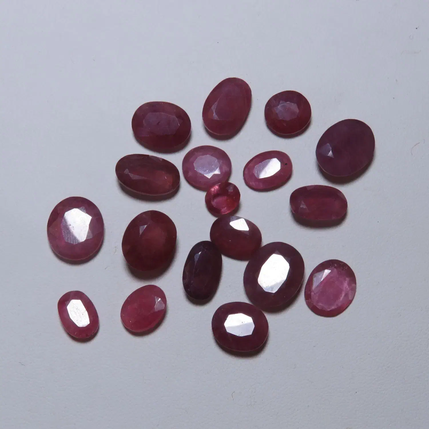 یاقوت سرخ آفریقایی صددرصد معدنی با ضمانت کیفیت|جواهرات|شاهرود, |دیوار