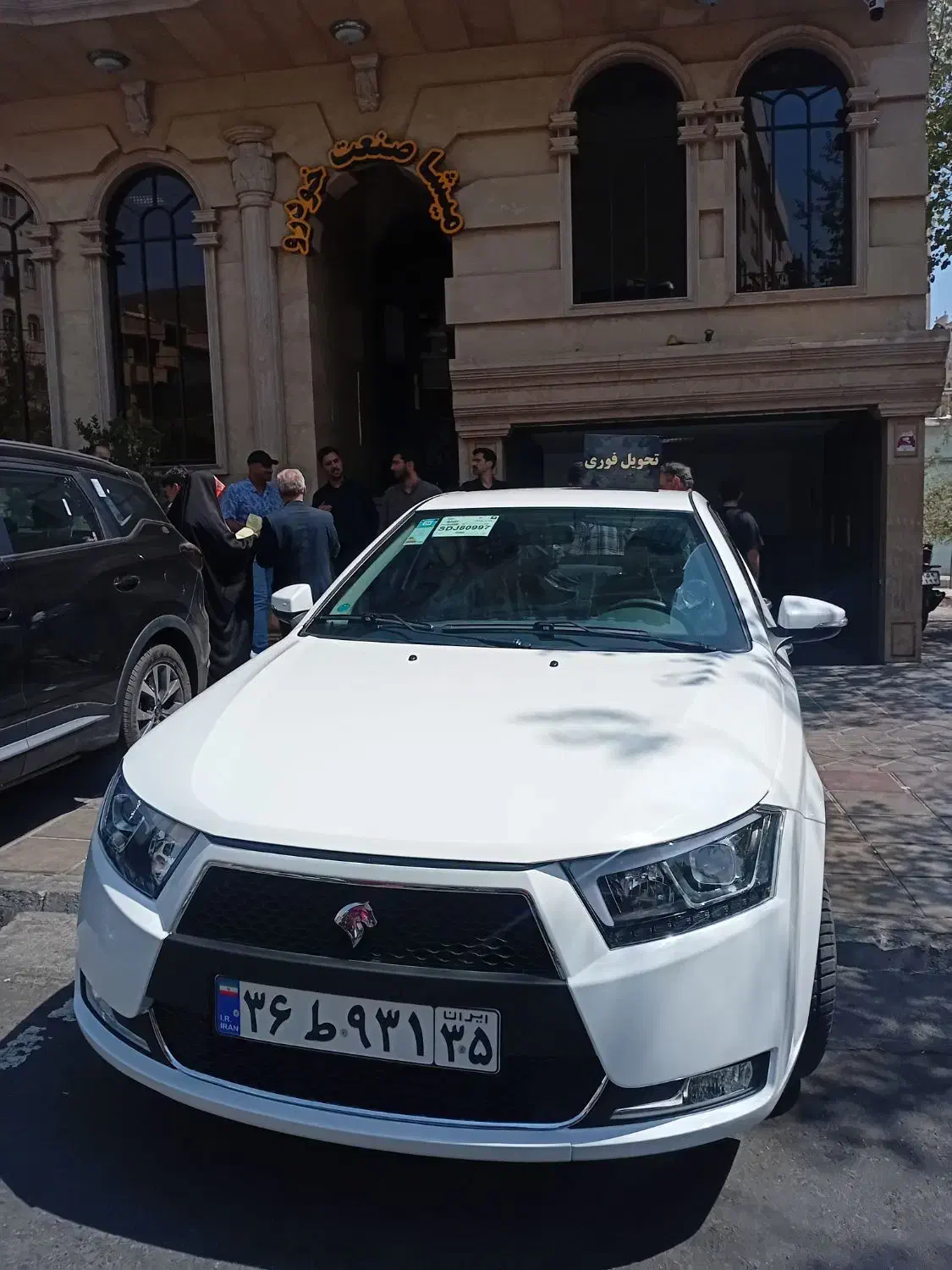 دنا ۶ دنده خشک / دنا پلاس بورسی مشکی سفید مدل ۱۴۰۴|خودرو سواری و وانت|تهران, صادقیه|دیوار