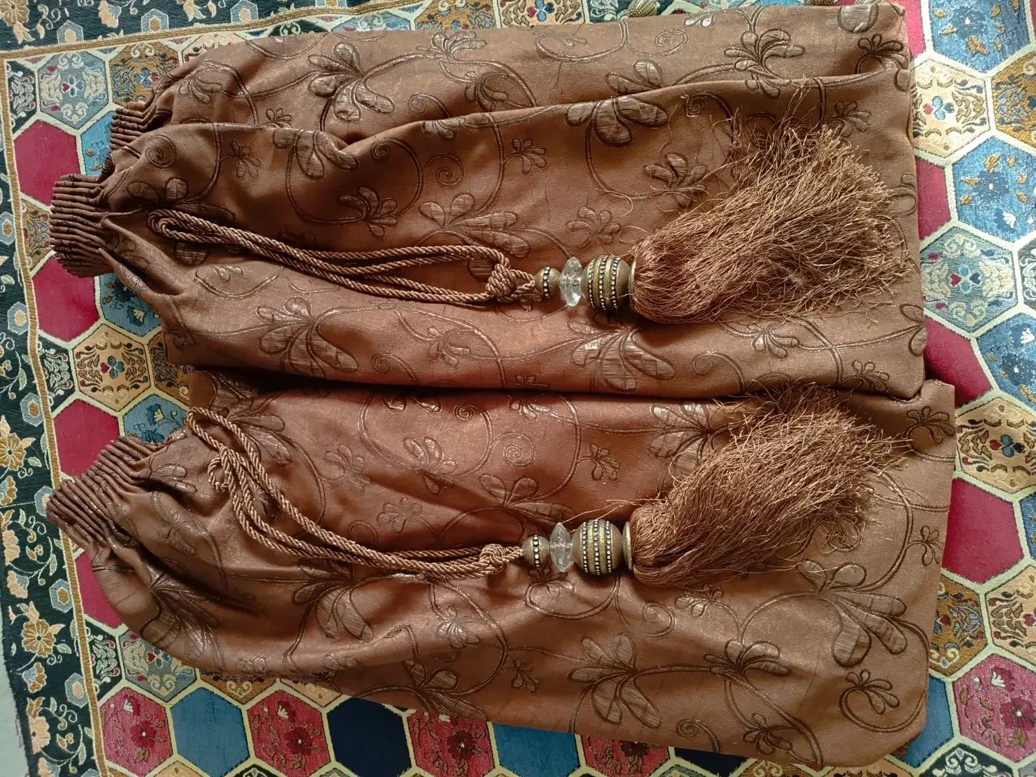 دو عدد دستک پرده تمیز مرتب|پرده، رانر، رومیزی|مشهد, رضاشهر|دیوار