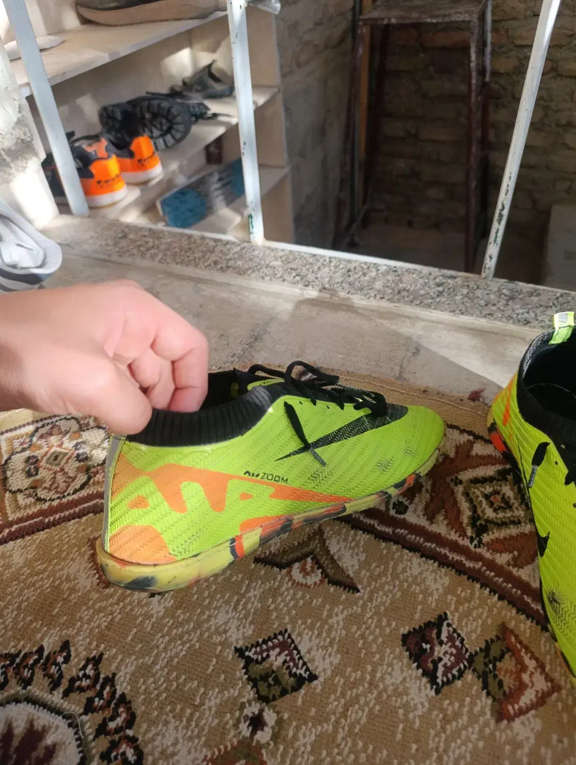 کفش فوتسال|کیف، کفش، کمربند|بوکان, |دیوار