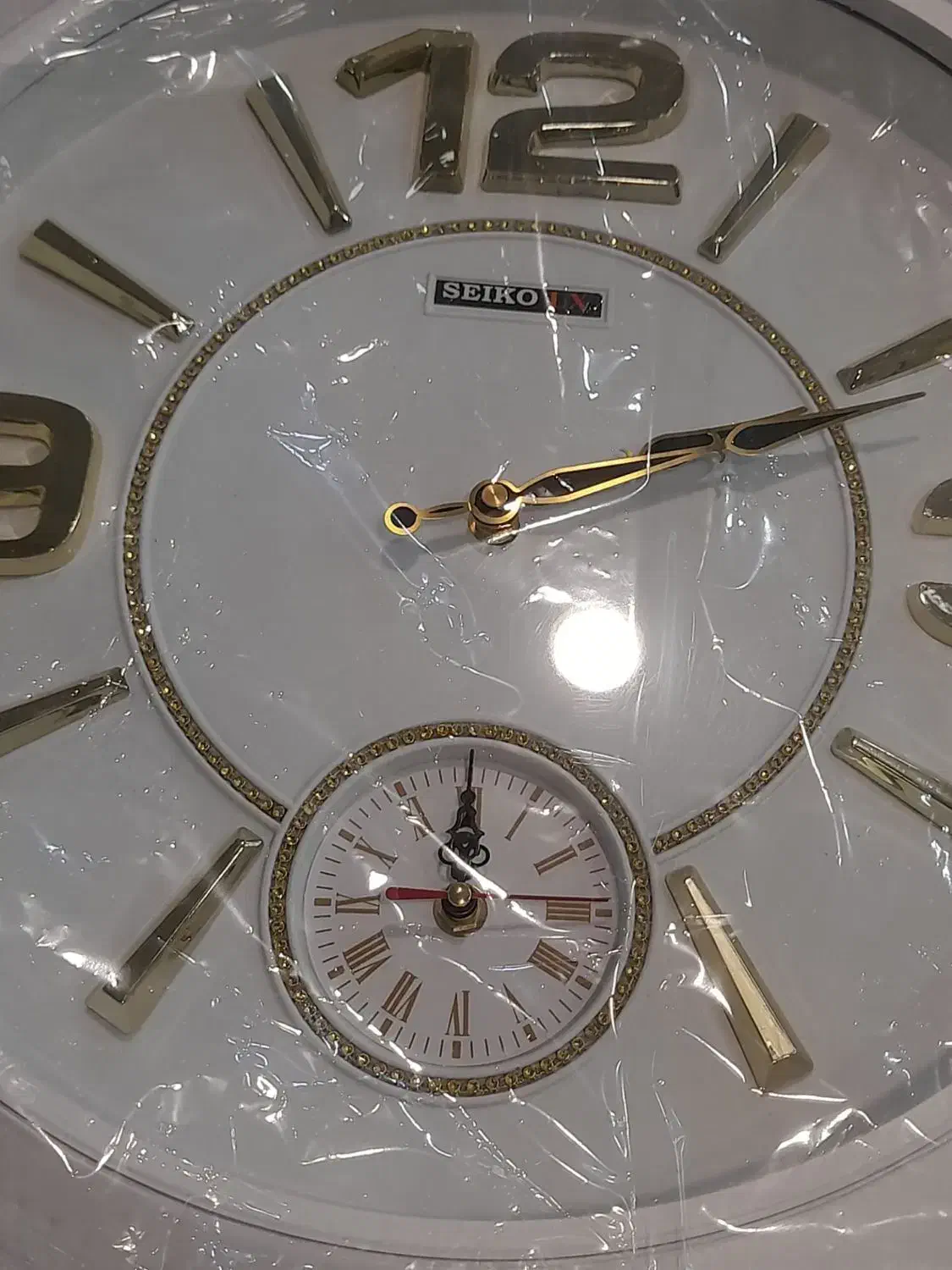 ساعت|ساعت دیواری و تزئینی|کرج, بنیاد|دیوار