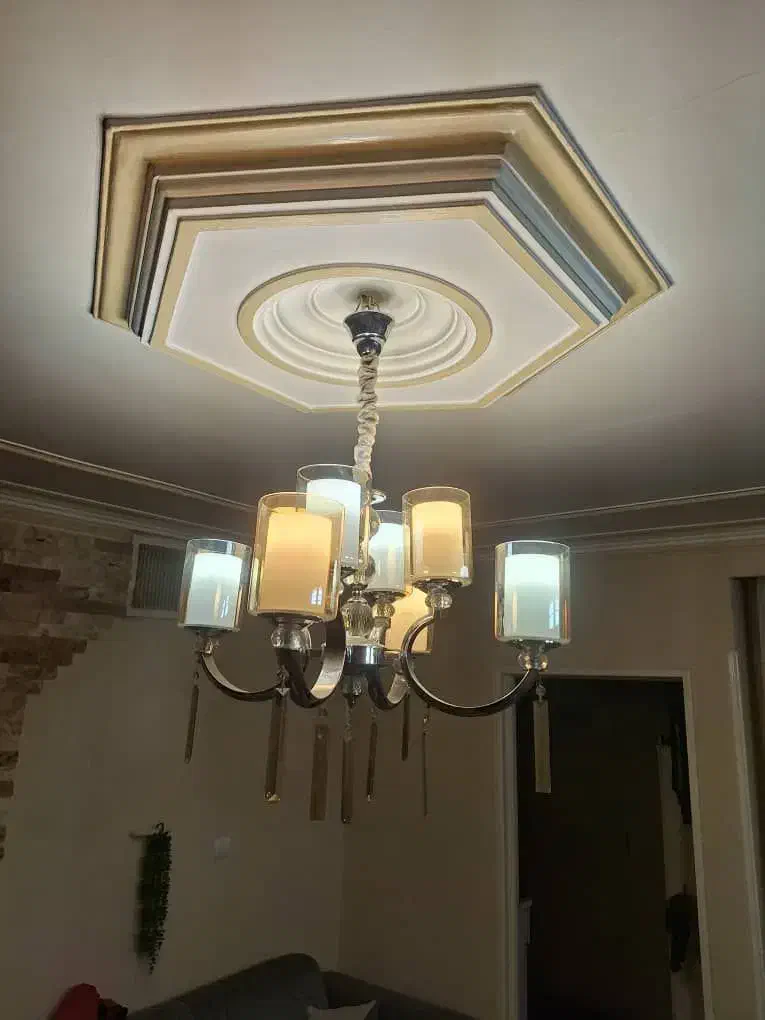 لوستر همراه با لامپ ها|لوستر و چراغ آویز|تهران, بهداشت|دیوار