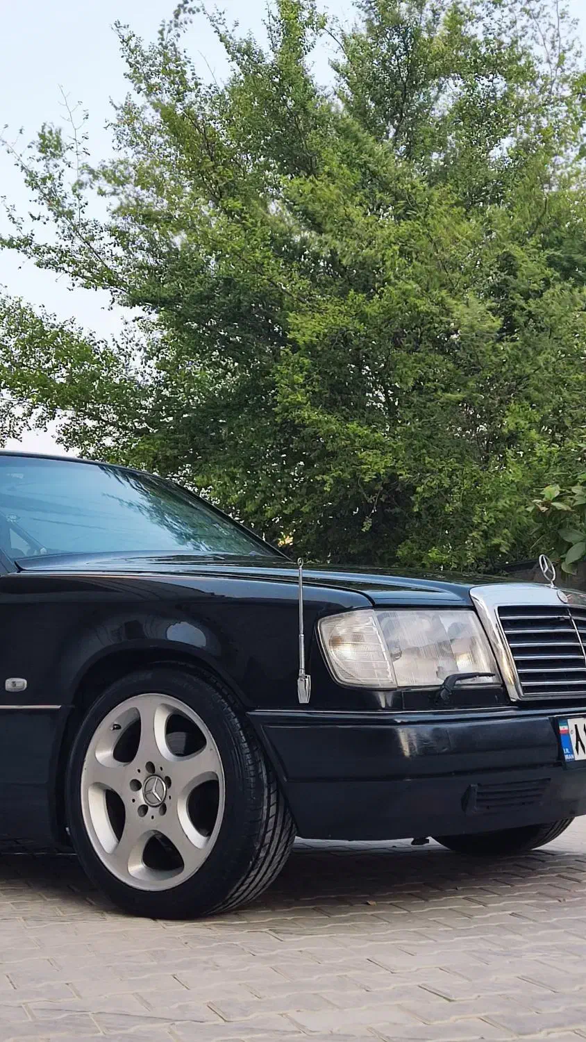 بنز W124 کپل|خودرو کلاسیک|تهران, آسمان|دیوار