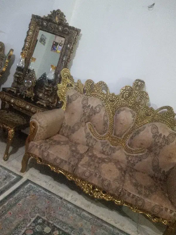 مبلمان سلطنتی اینه شمعدان ۳ عدد میز عسلی درحد|مبلمان خانگی و میز عسلی|پاکدشت, پاکدشت (مامازند)|دیوار