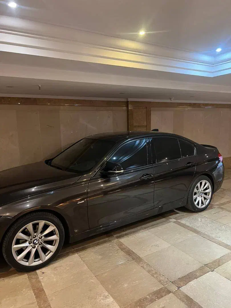 بی ام و 320i مدل 2018|خودرو سواری و وانت|تهران, فرمانیه|دیوار