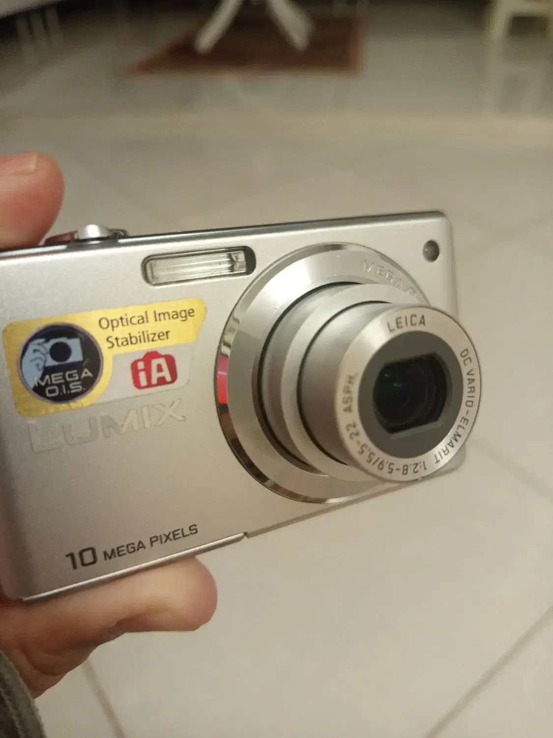 دوربین|دوربین عکاسی و فیلمبرداری|پرند, فاز ۴|دیوار