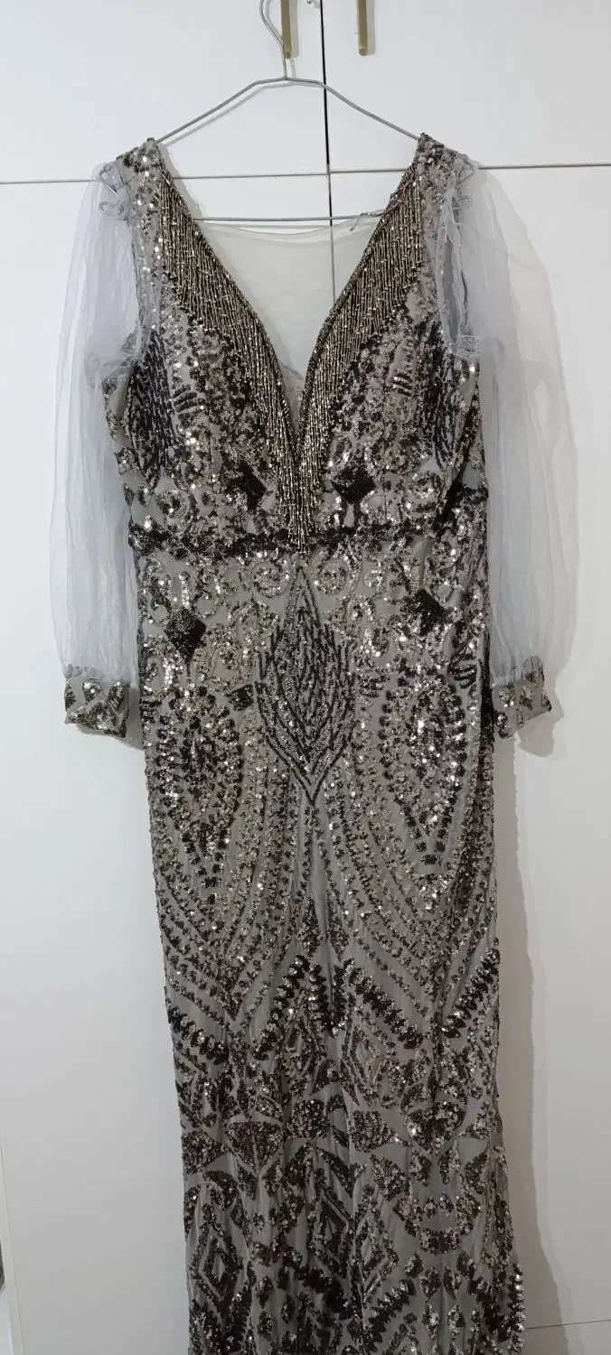 لباس مجلسی|لباس|گلستان (تهران), |دیوار