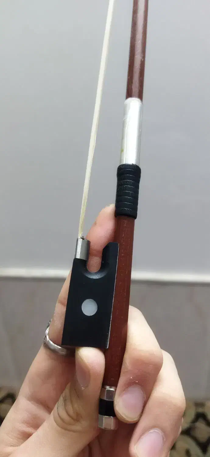 آرشه ویولون در حد نو|ویولن|کاشان, شهدا|دیوار