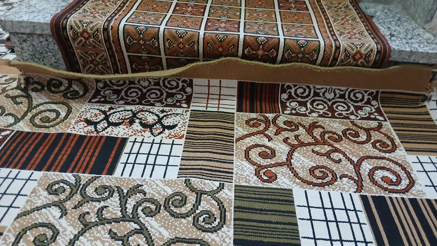 فرش گلیم|فرش|بیرجند, |دیوار