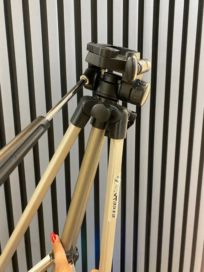 سه پایه دوربین|دوربین عکاسی و فیلمبرداری|مشهد, اقبال|دیوار