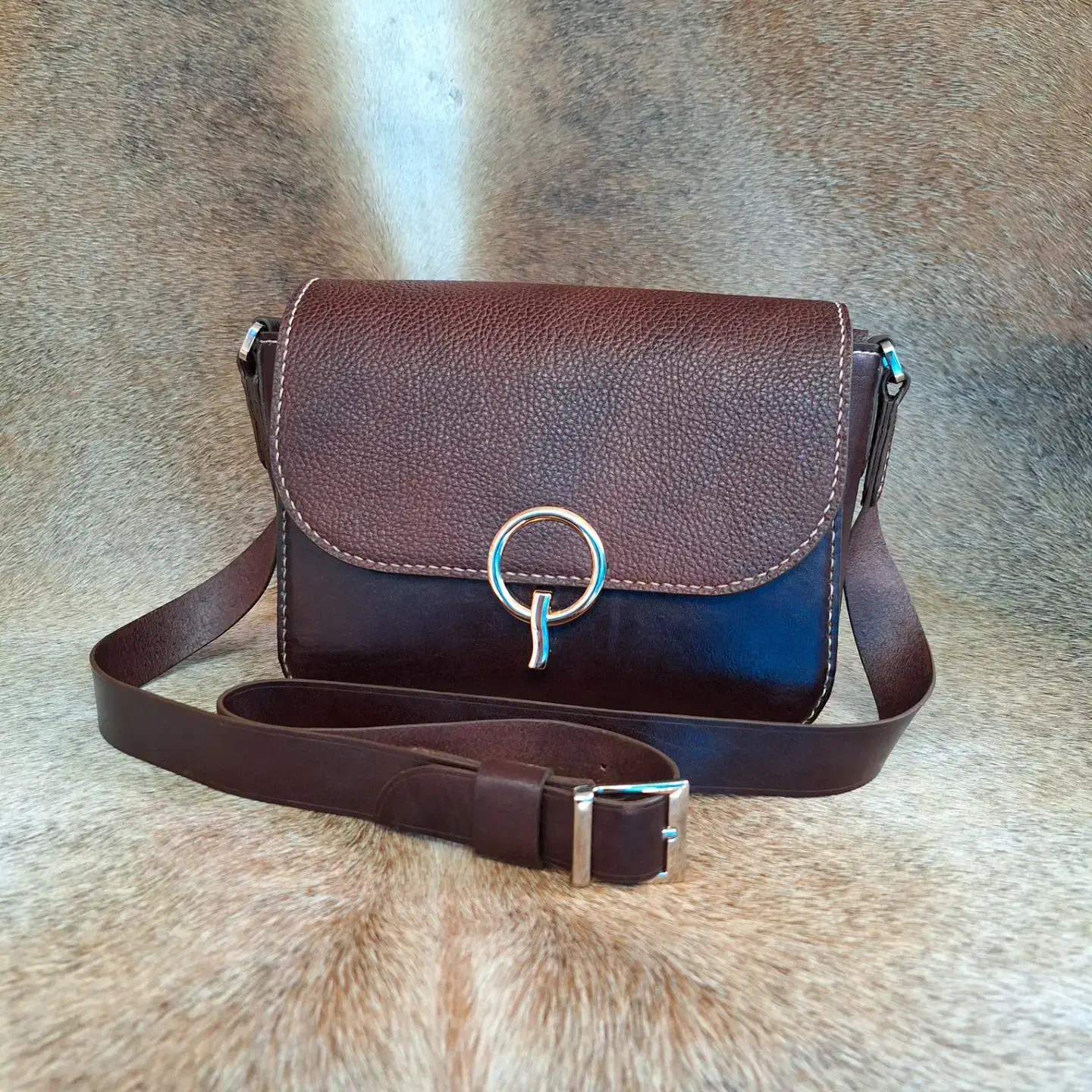 آموزش دوخت کیف چرم دست دوز|خدمات آموزشی|نهاوند, |دیوار