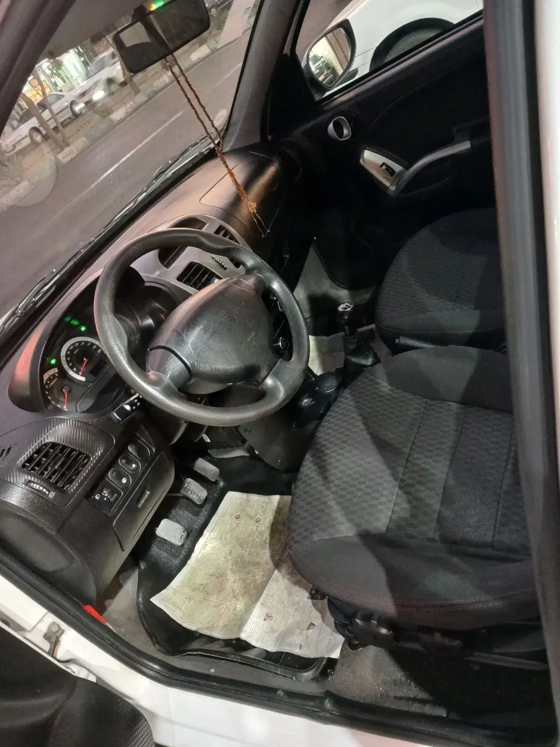 کوییک۱۴۰۰بیرنگ|خودرو سواری و وانت|تهران, حکیمیه|دیوار