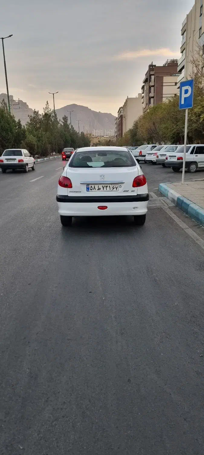 206sd v 8 مدل 98 کم کار|خودرو سواری و وانت|اصفهان, محمودیه|دیوار
