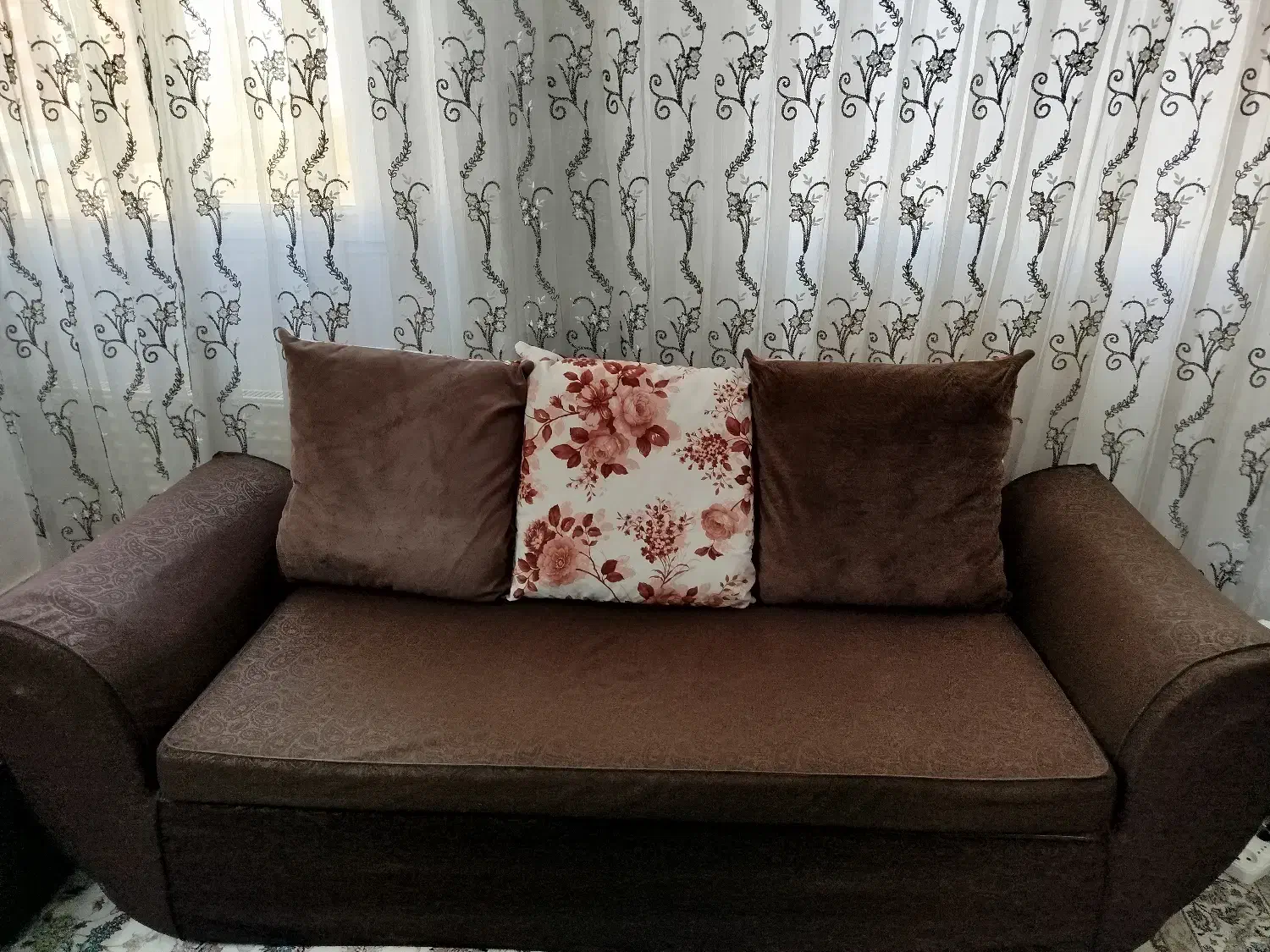 ست مبل راحتی ۷ نفره|مبلمان خانگی و میز عسلی|اسلامشهر, مسکن مهر اسلاشهر (شهرک امام خمینی)|دیوار