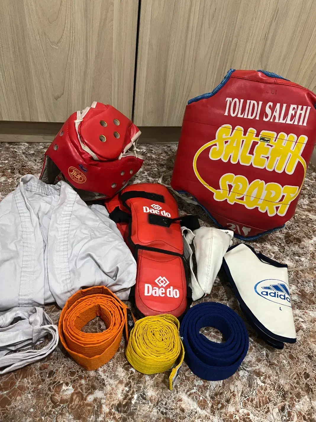 لباس و لوازم کاراته|تجهیزات ورزشی|آفتاب, |دیوار