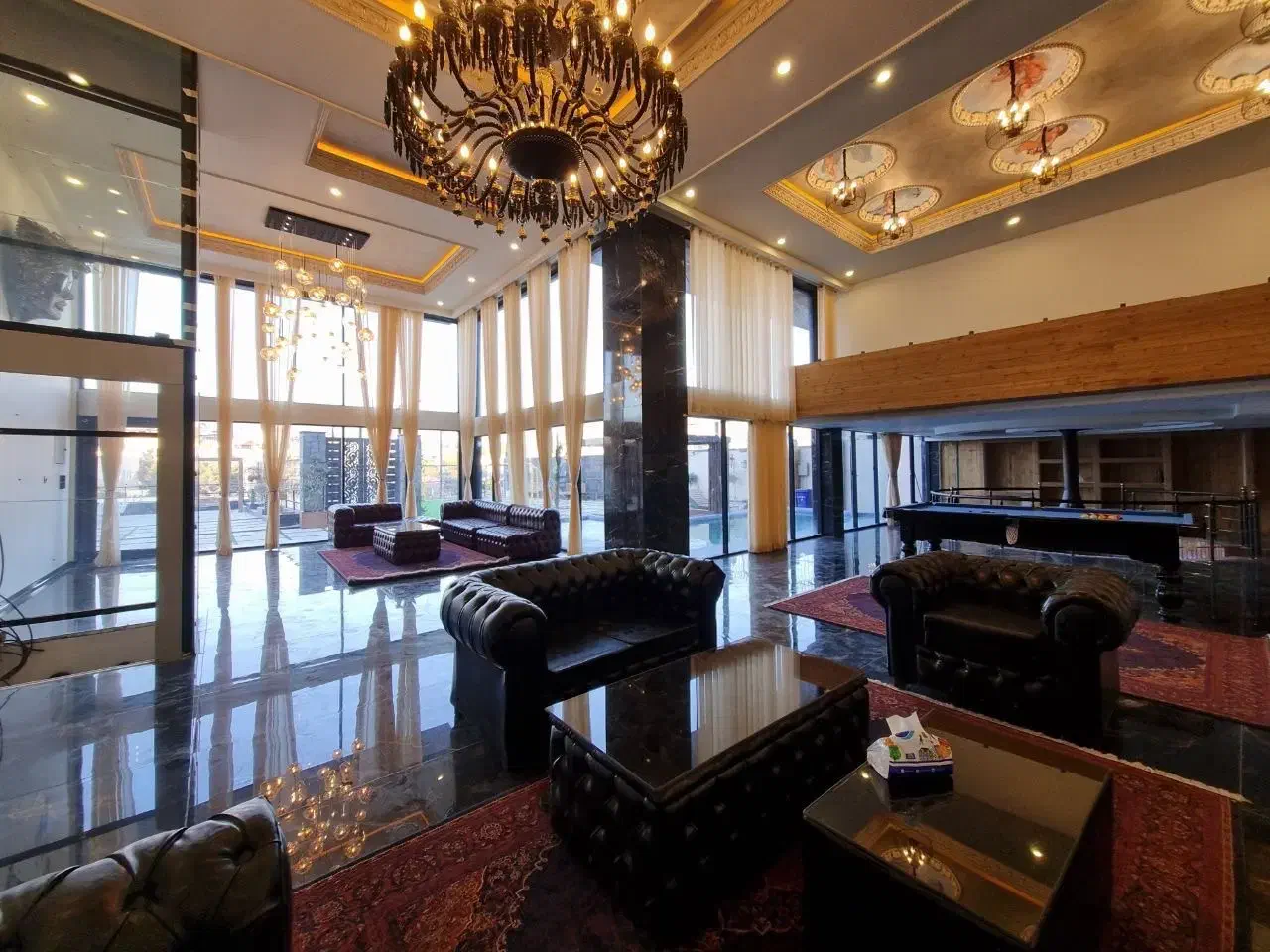 اجاره روزانه عمارت لوکس رویال|اجارهٔ کوتاهمدت ویلا و باغ|تهران, تهرانپارس شرقی|دیوار