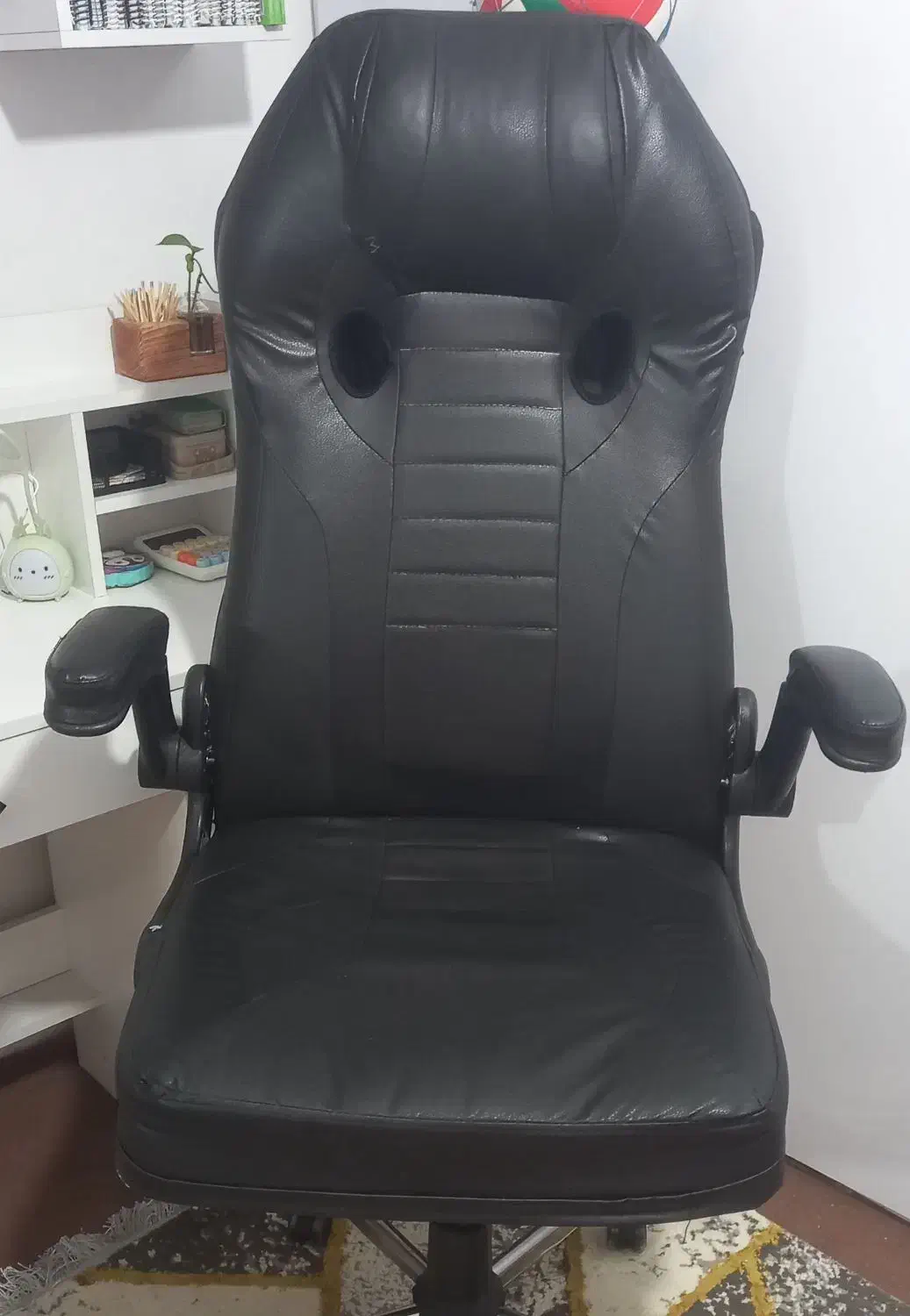 صندلی چرخدار در حد نو|صندلی و نیمکت|آستانه اشرفیه, |دیوار