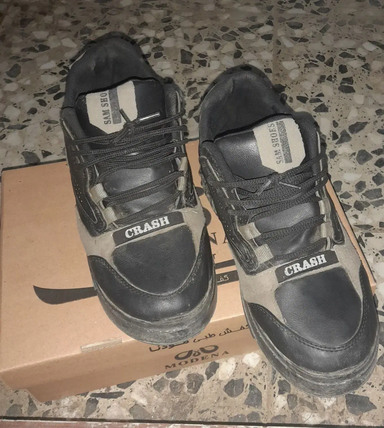 کتونی دخترانه|کیف، کفش، کمربند|لاهیجان, آهندان|دیوار