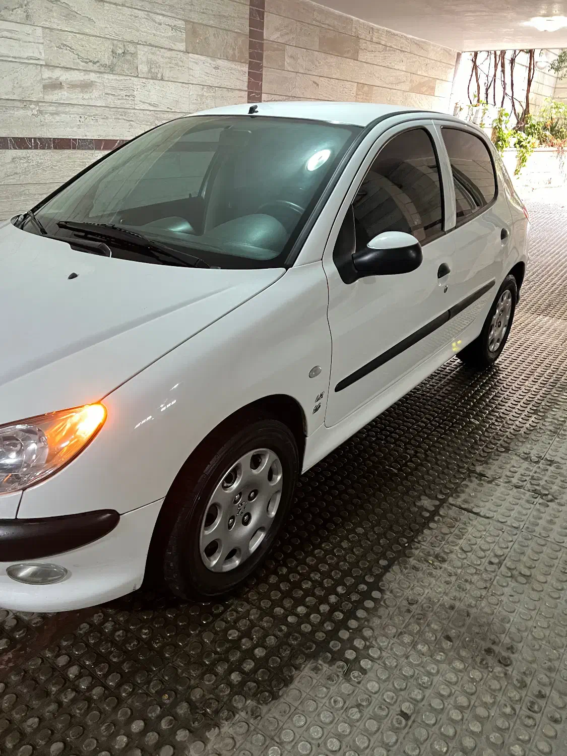 پژو ۲۰۶ تیپ ۵ مدل ۱۳۹۵|خودرو سواری و وانت|تهران, بلوار کشاورز|دیوار