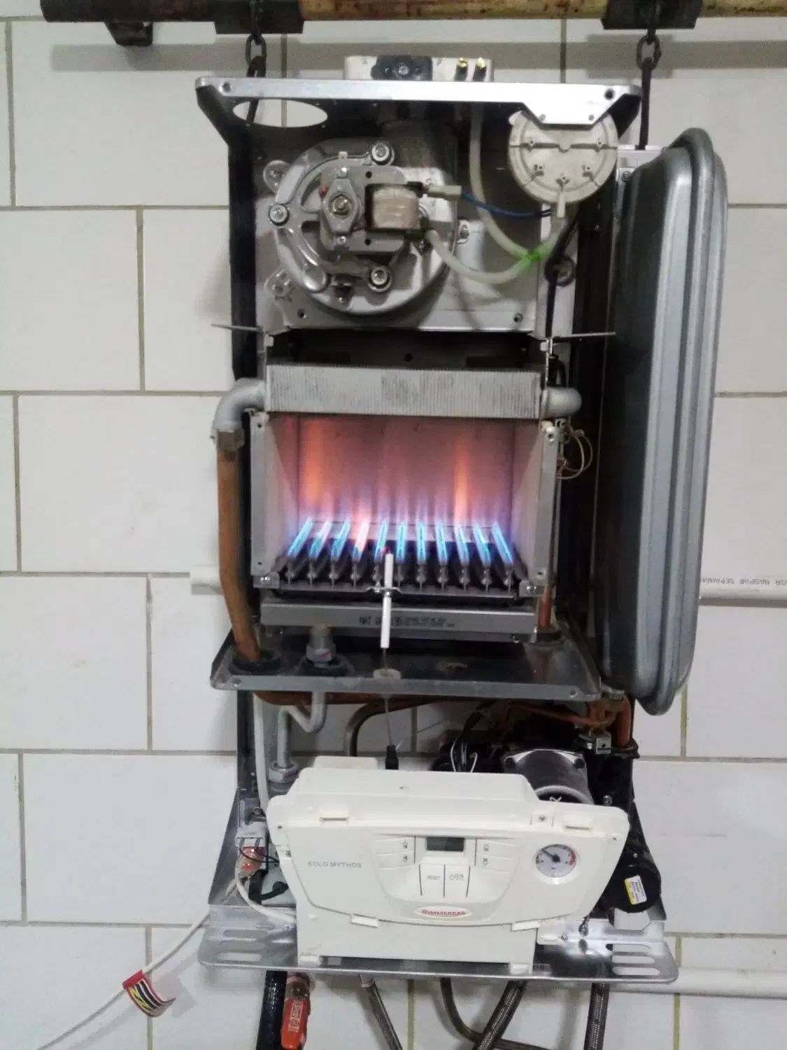 تعمیرات تخصصی پکیج.آبگرمکن دیواری. کولر آبی. بخاری|خدمات پیشه و مهارت|شهرکرد, |دیوار