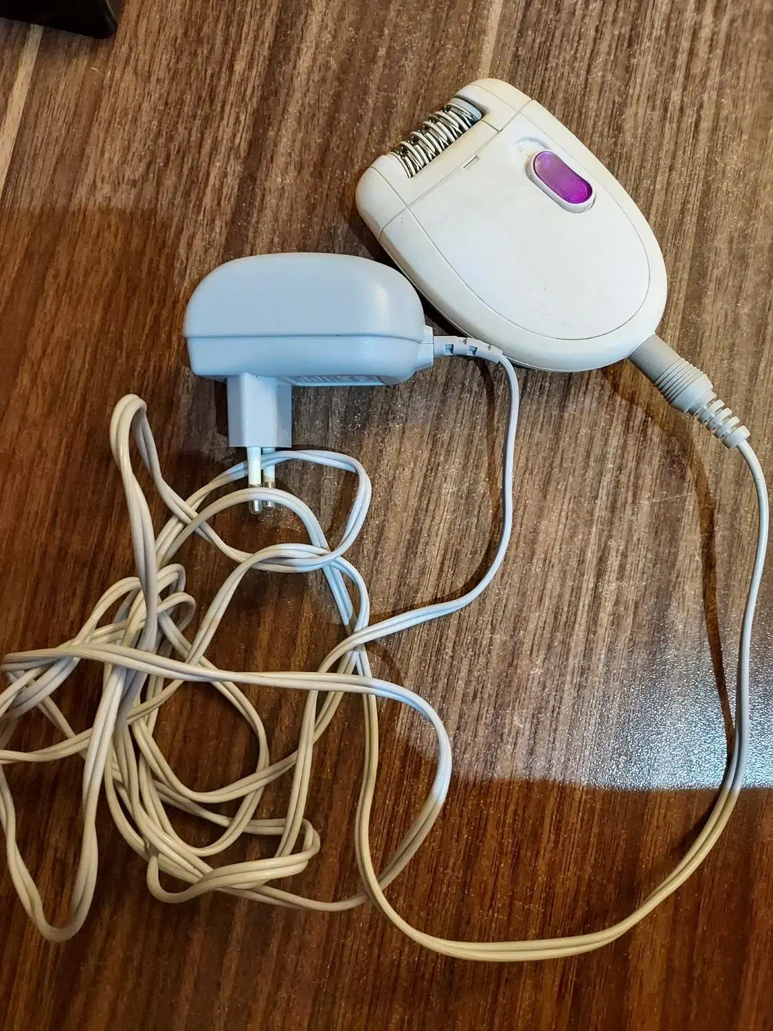 یک عدد مو کن برقی(اپیلاتور)|آرایشی، بهداشتی، درمانی|بابلسر, |دیوار