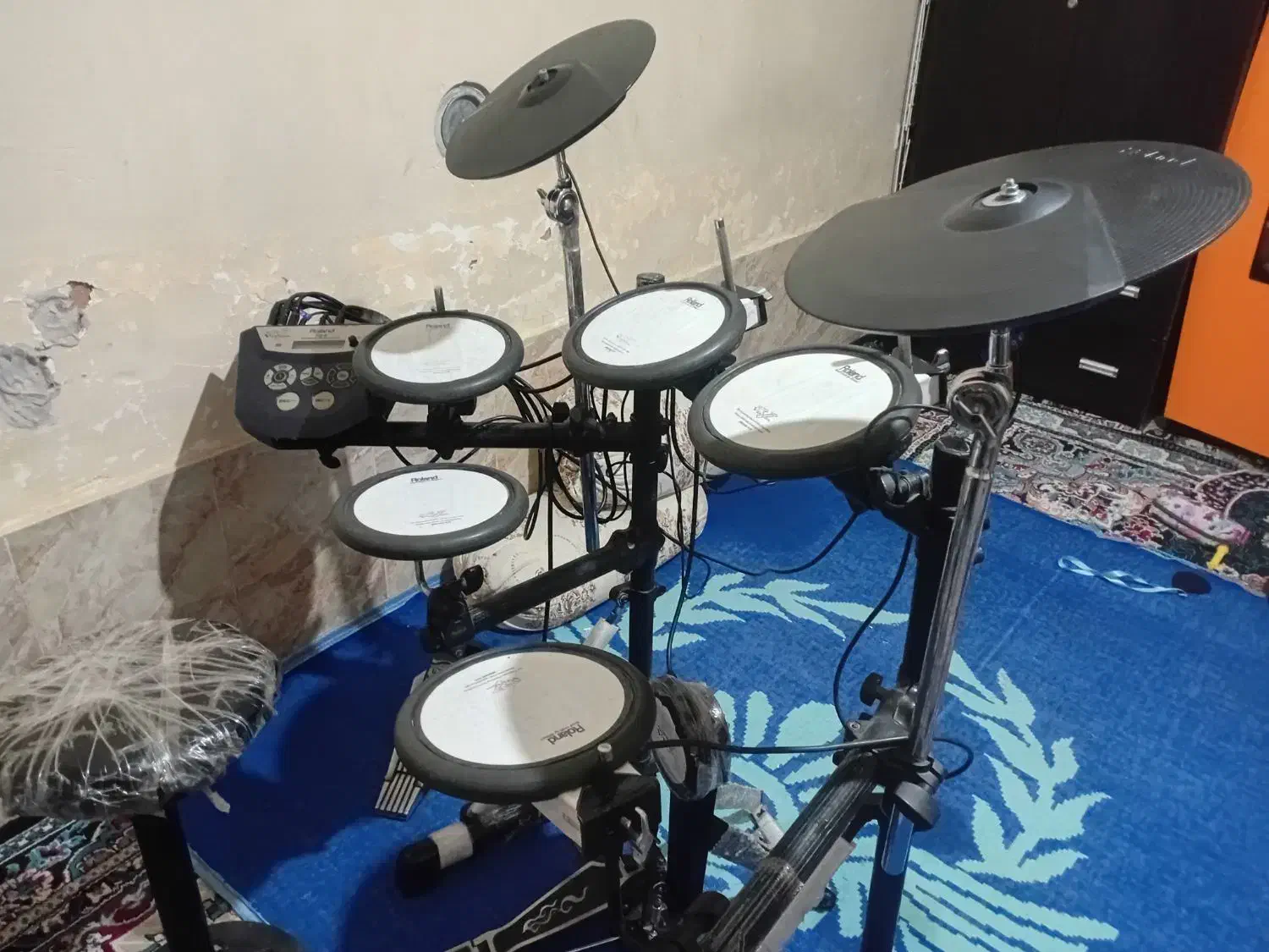 ویدرام تی دی ۶|درام و پرکاشن|شیراز, دست خضر|دیوار