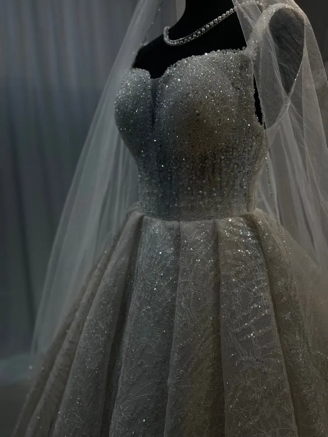 واگذاری مزون|لباس|اصفهان, باغ نگاره|دیوار