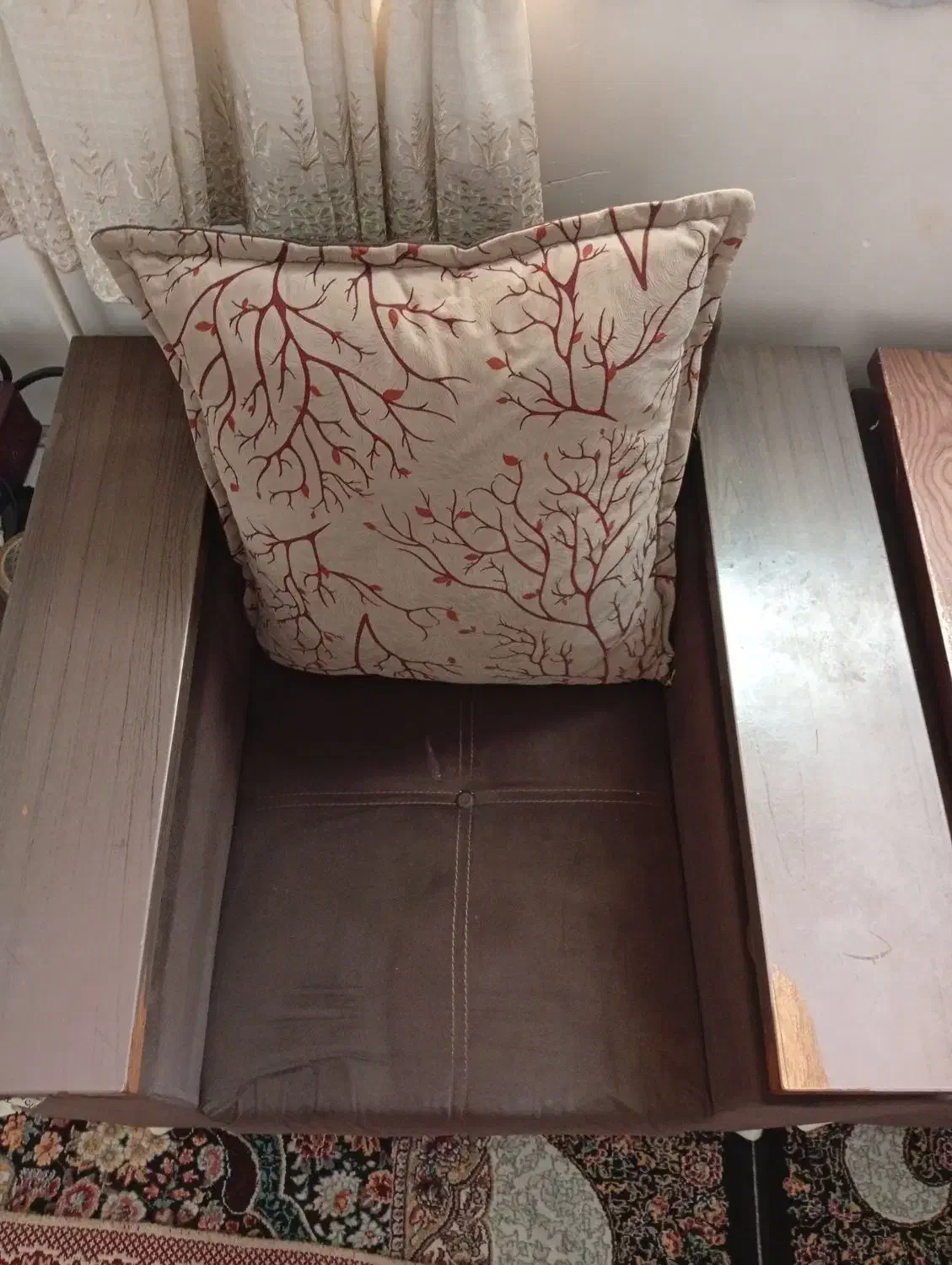 مبل ۷ نفره سالم ۲تومن|مبلمان خانگی و میز عسلی|رشت, پیرکلاچای|دیوار