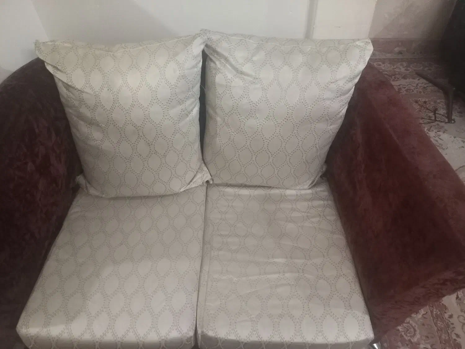 مبل راحتی هفت نفره همراه با میزوسط|مبلمان خانگی و میز عسلی|فردیس, شهرک شهید حسینی|دیوار