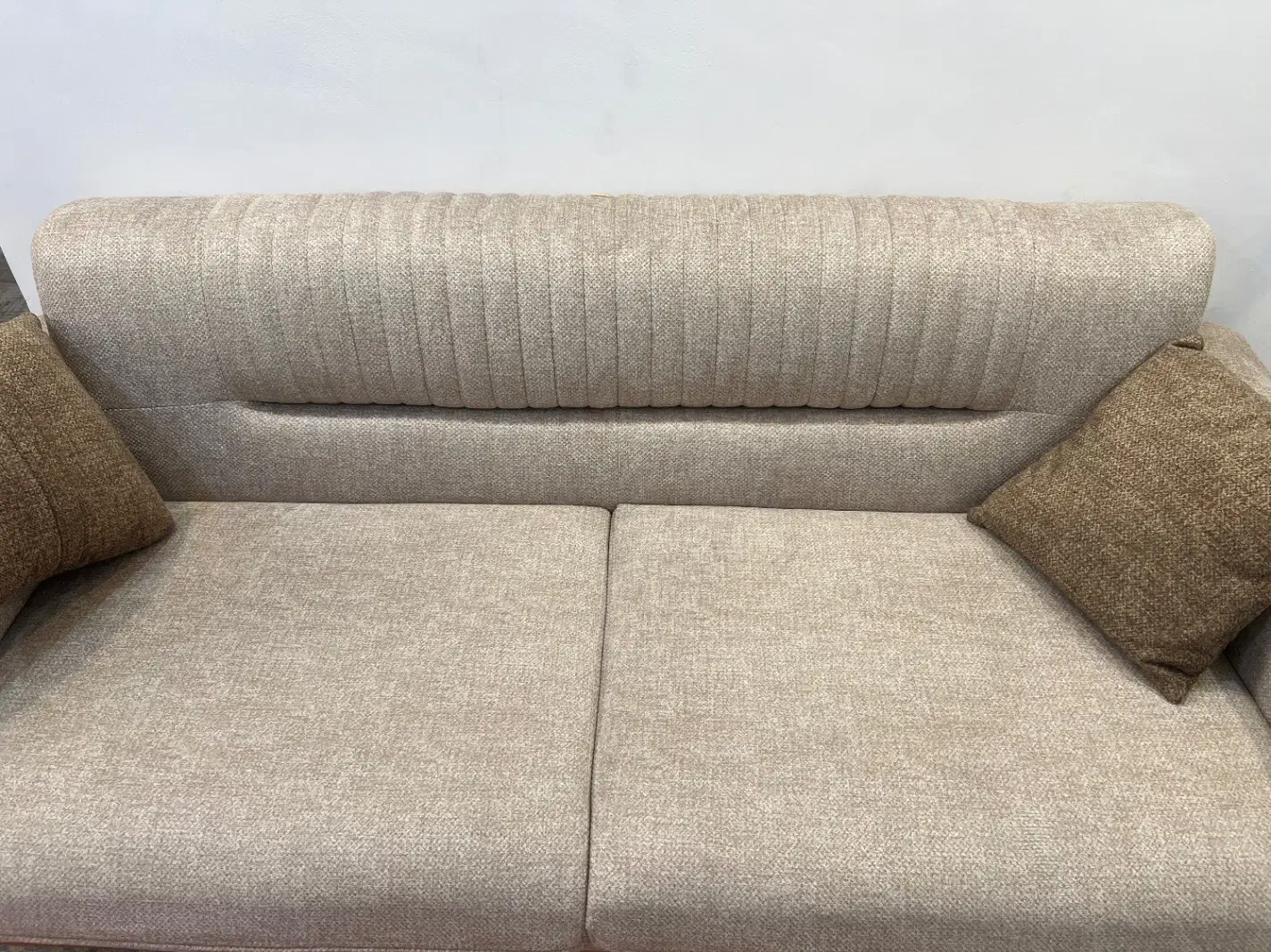 مبل نو ترک|مبلمان خانگی و میز عسلی|رشت, لاکانی|دیوار