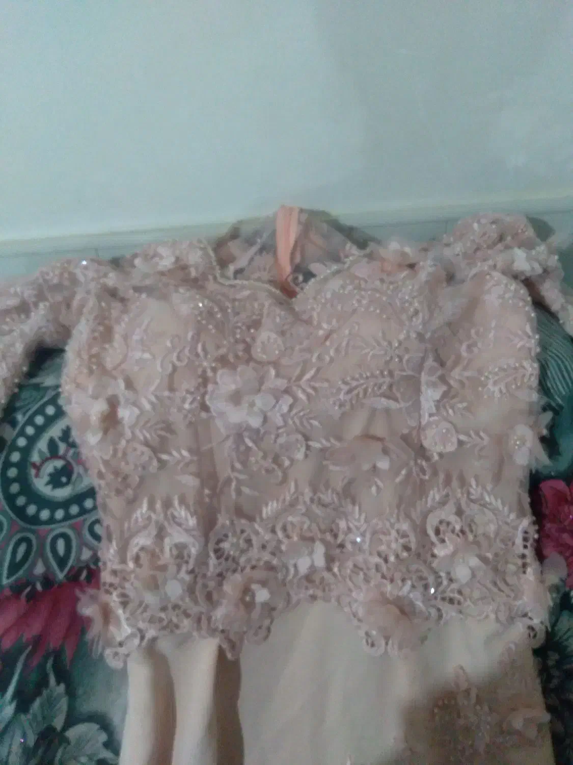 لباس مجلسی بالا تنه سنگ|لباس|خوی, |دیوار